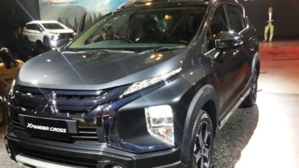 Harga Mitsubishi Xpander Crossover Terbaru dan Spesifikasi