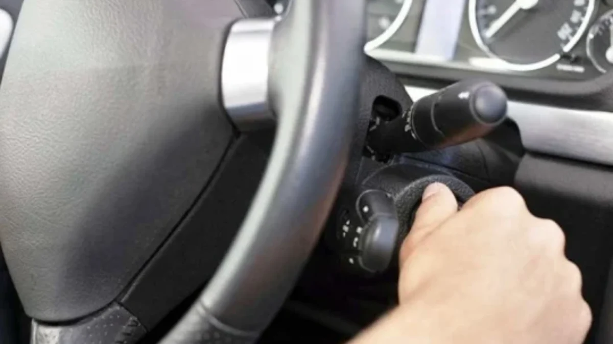 4 Cara Memperbaiki Starter Mobil yang Mati Total dengan Mudah