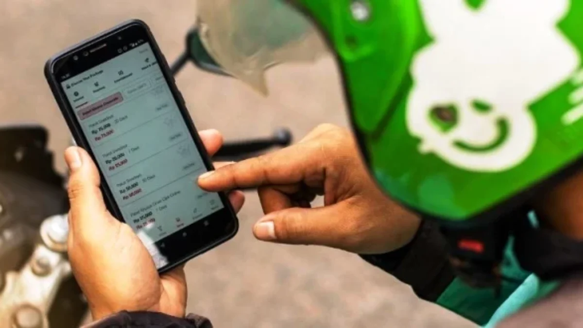 Tips Baterai HP Awet Bagi Driver Ojek Online Biar Nggak Ribet Ngecas Terus di Jalan