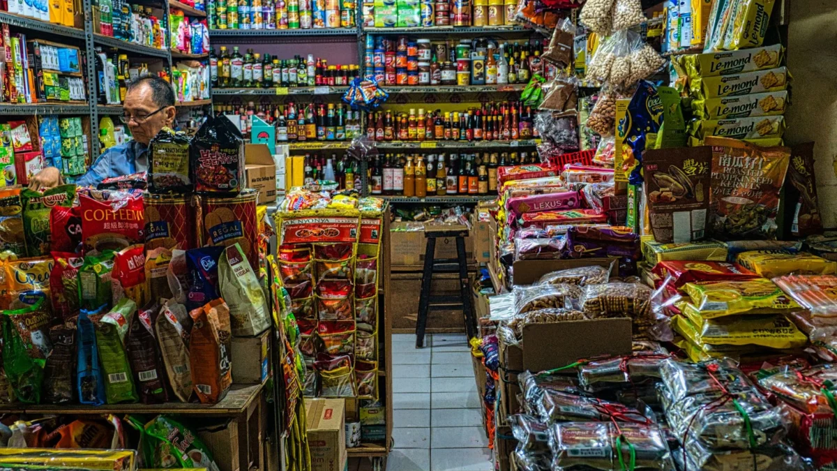 Cara Membangun Usaha Toko Kelontong Laris dari Nol
