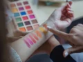 Tips Memilih Foundation Sesuai Warna Kulit Wajah