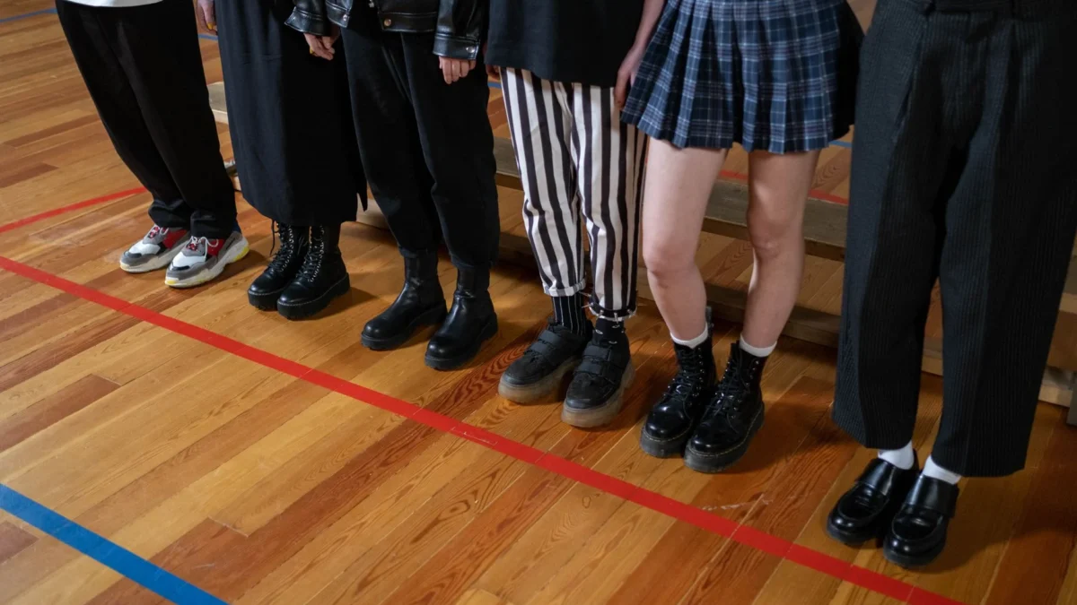 Tips Memilih Sepatu Sesuai Outfit agar Tampil Selaras