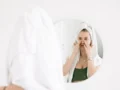 Tips Mengatasi Kulit Berminyak agar Bebas Kilap Seharian