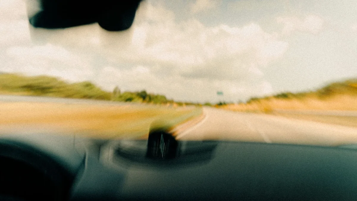 Tips Mengemudi Aman di Jalan Tol untuk Perjalanan Jauh